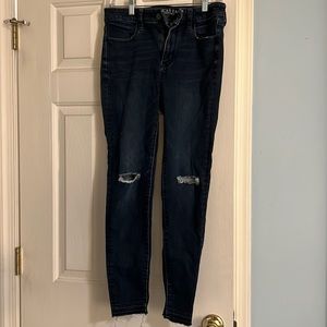 American Eagle high rise super stretch jegging. Size 6.